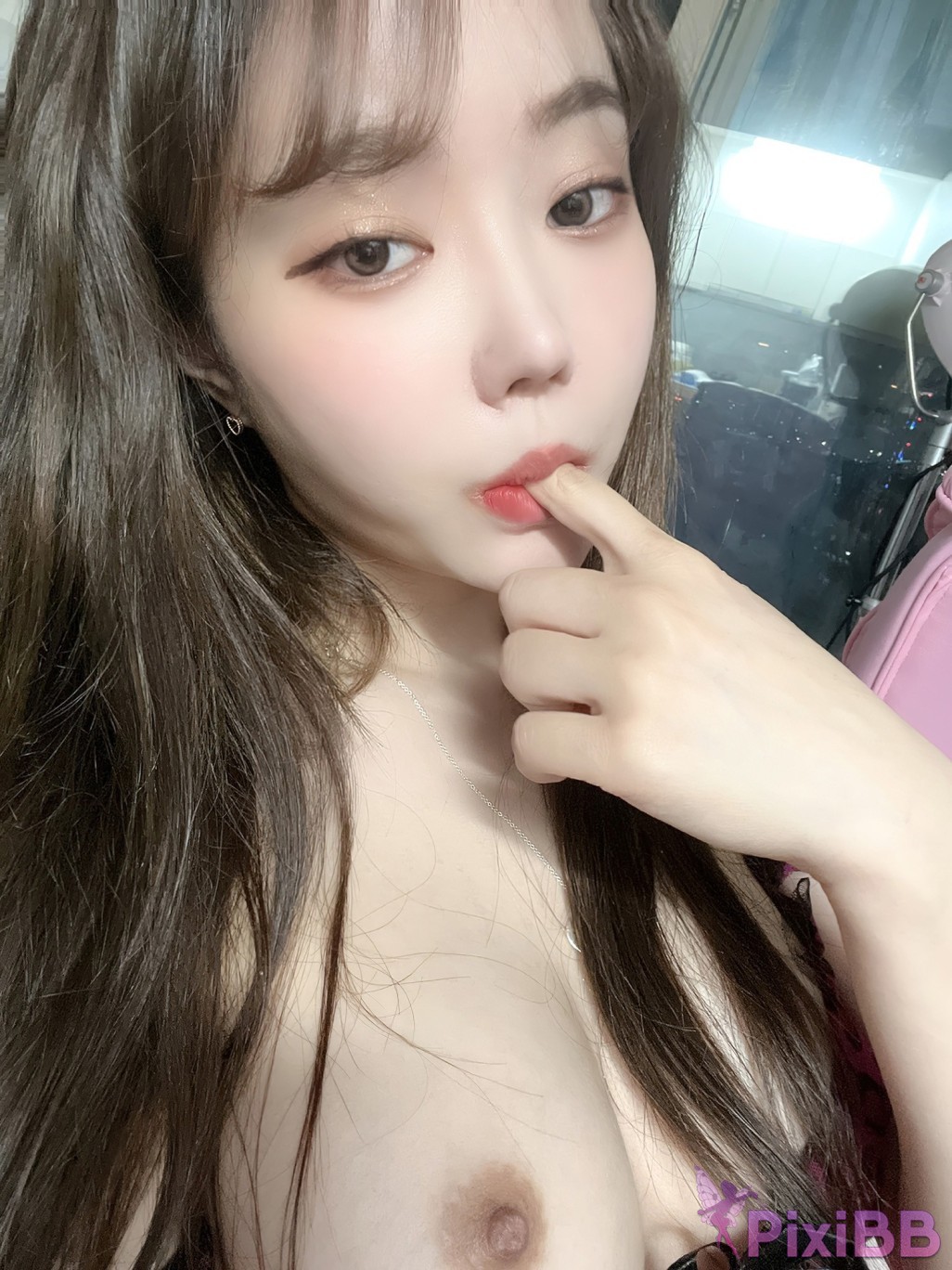 Moon Night Snap Jucy On Top Of The Trampoline PixiBB.COM 009