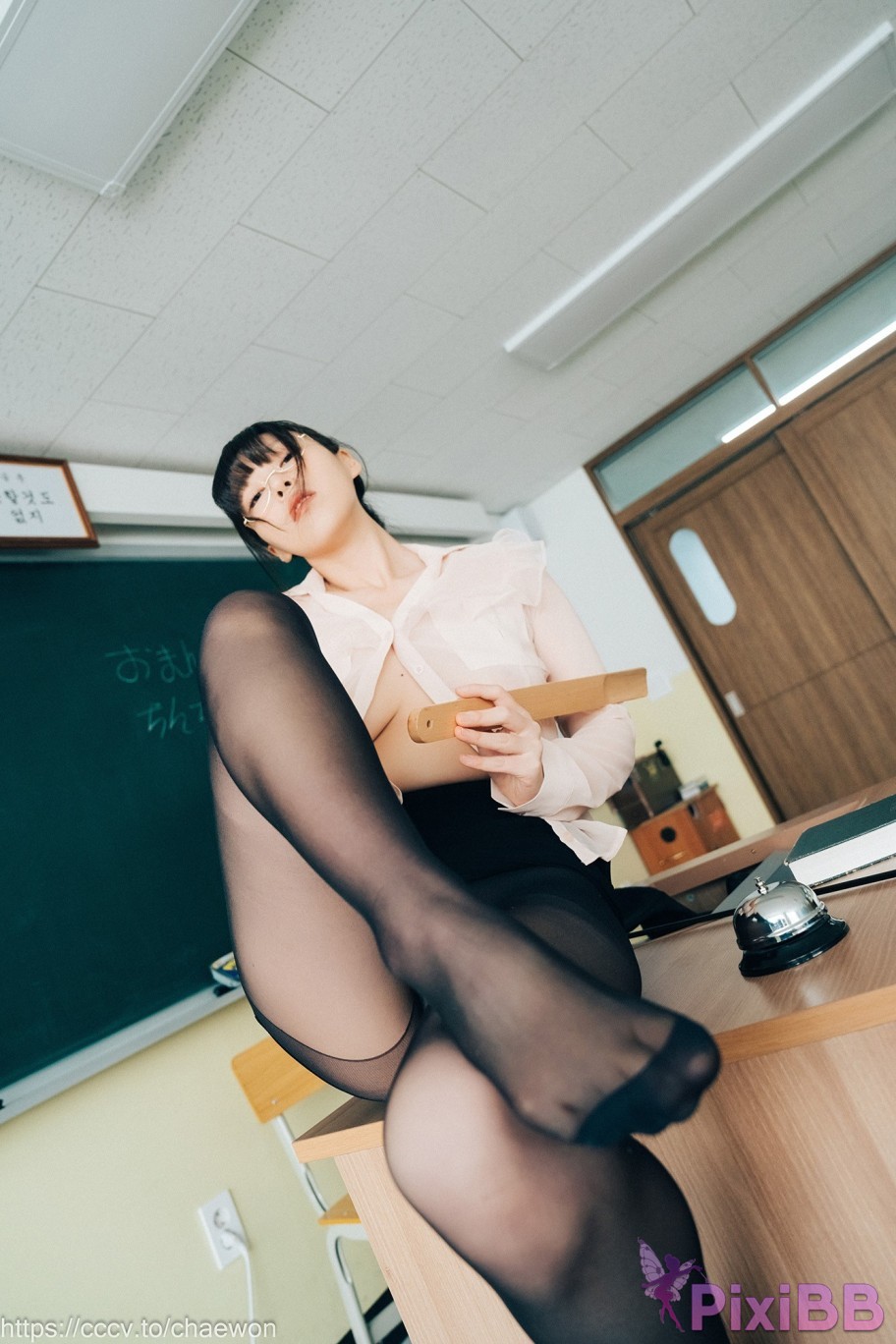 Loozy Mozzi Remedial Class Original Version PixiBB.COM 037