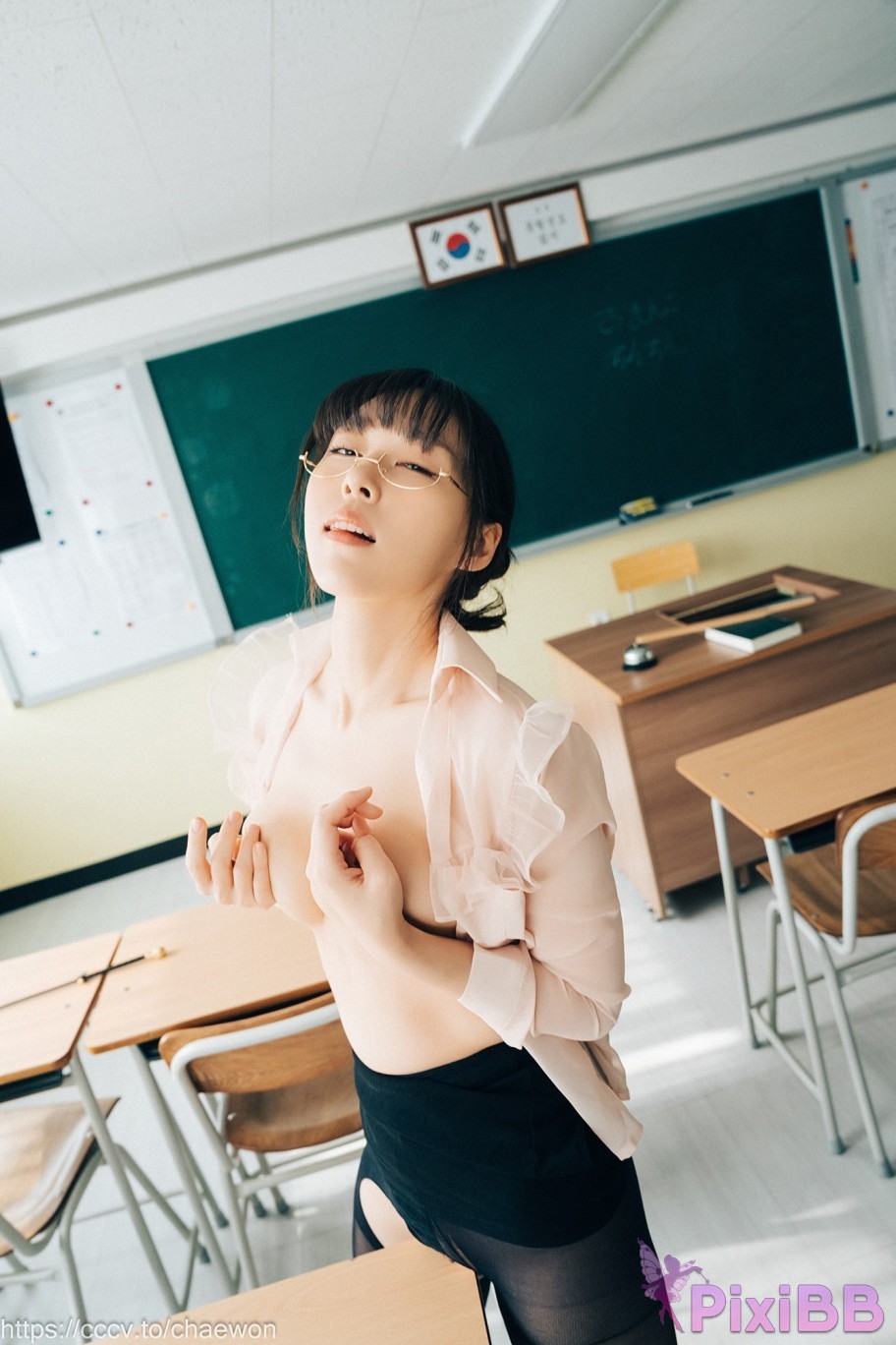 Loozy Mozzi Remedial Class Original Version PixiBB.COM 093