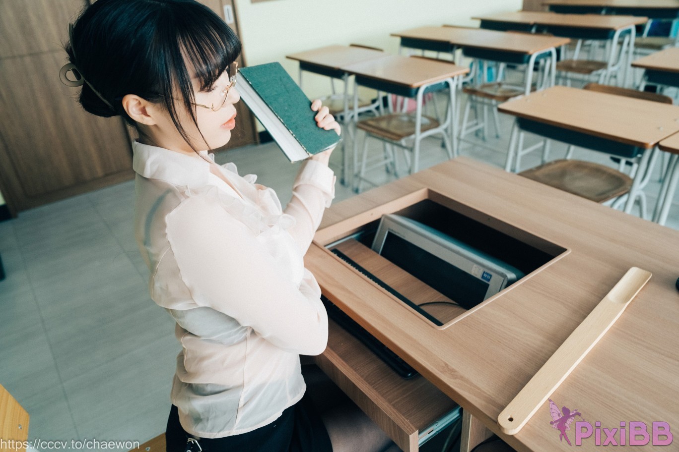 Loozy Mozzi Remedial Class Original Version PixiBB.COM 101