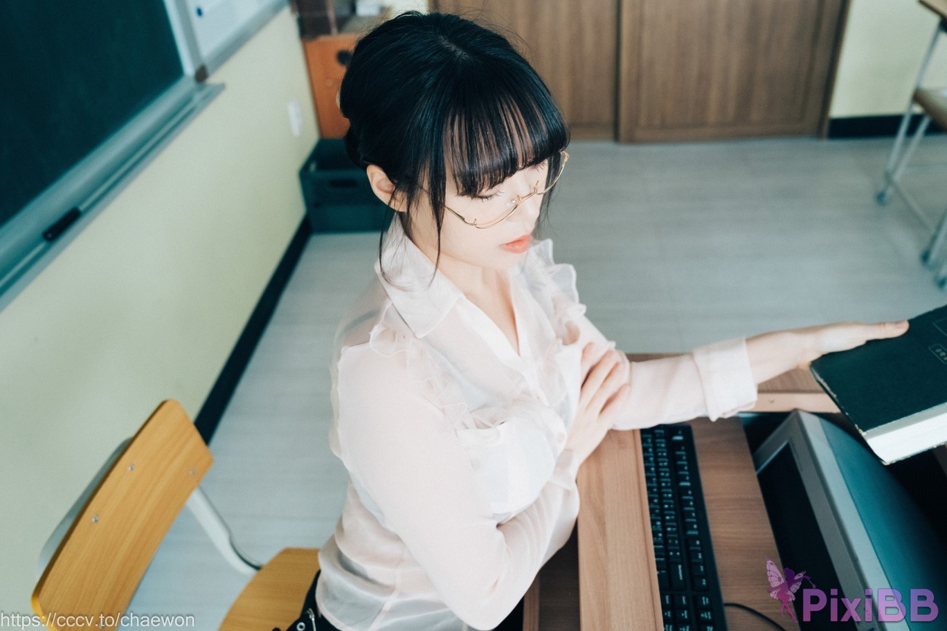 Loozy Mozzi Remedial Class Original Version PixiBB.COM 103