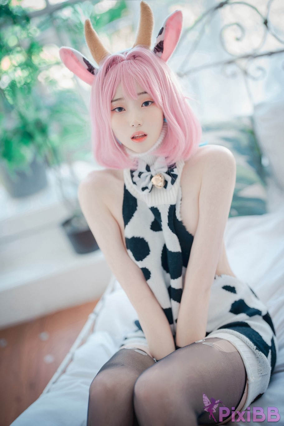 DJAWA Photo Bambi Riamus Celebrating the Year of the Cow PixiBB.COM 014