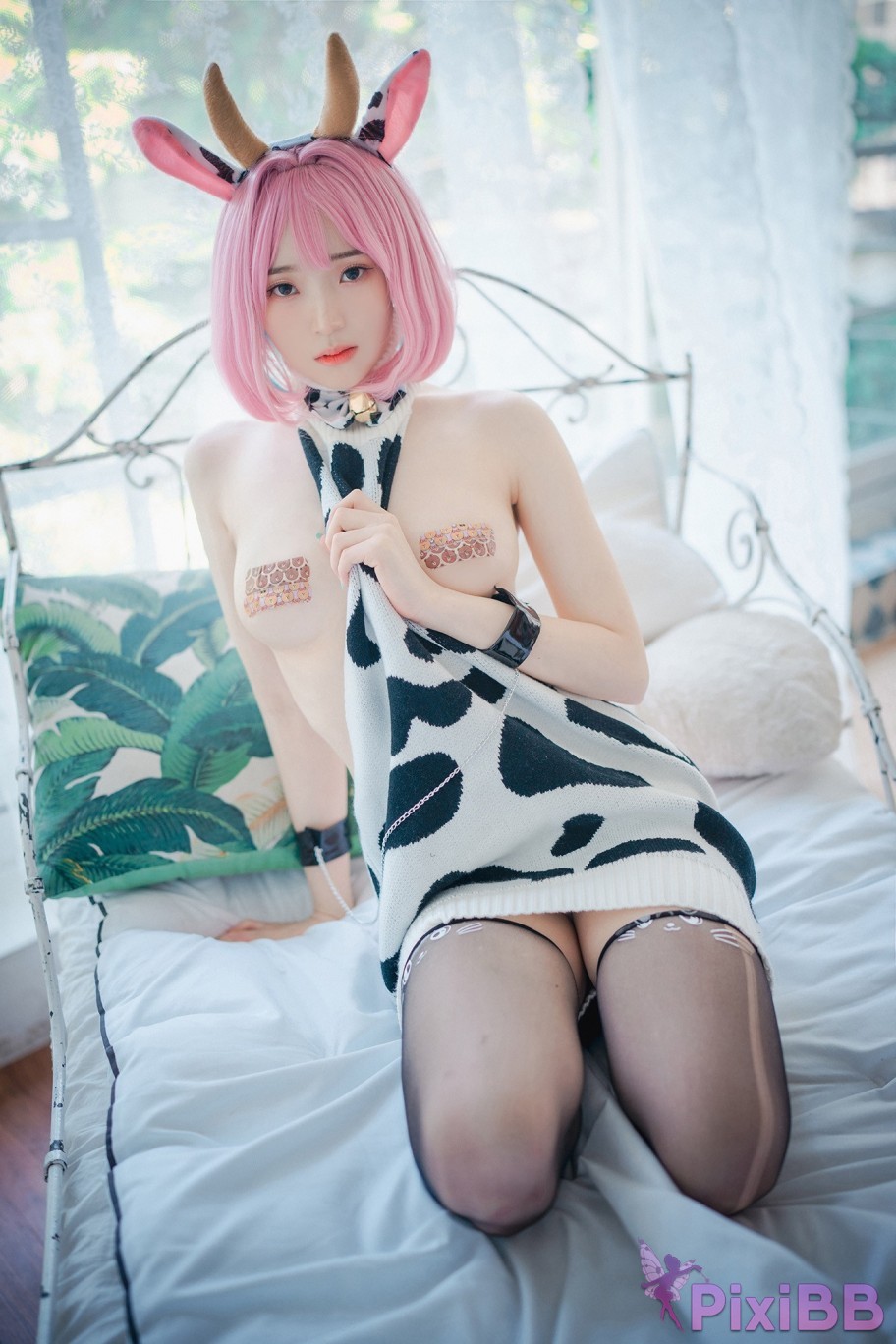 DJAWA Photo Bambi Riamus Celebrating the Year of the Cow PixiBB.COM 029